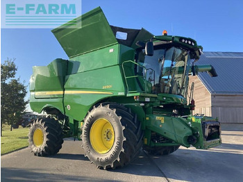 Moissonneuse-batteuse JOHN DEERE S690