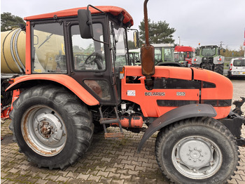 Tracteur agricole BELARUS