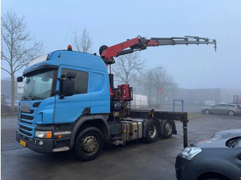 Camion grue SCANIA P 450