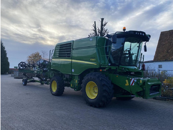 Moissonneuse-batteuse JOHN DEERE T550