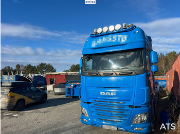 Camion ampliroll DAF XF 510