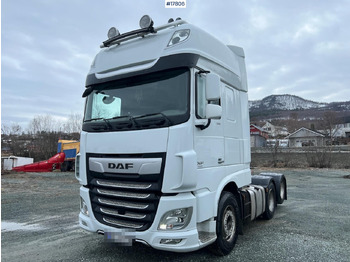 Tracteur routier DAF XF 530