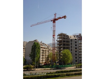 Grue à tour