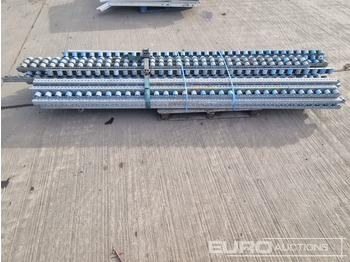 Matériel de chantier Pallet of Conveyor Roller Trays