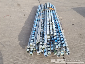 Matériel de chantier Pallet of Conveyor Roller Trays