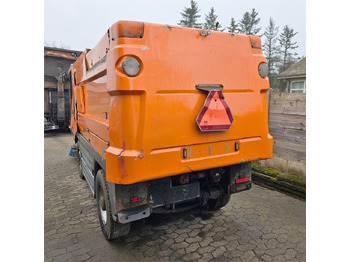 Balayeuse de voirie Johnston Sweepers CX400