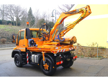 Véhicule de voirie/ Spécial Mercedes-Benz Unimog U 400/TÜV/Hydrostat/Mähtür +MULAG MHU 800