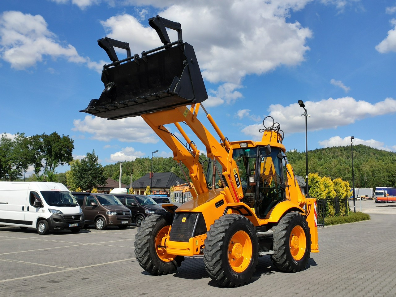 Tractopelle JCB 4CX Równe Koła Powershift Po Pełnym Tulejowaniu