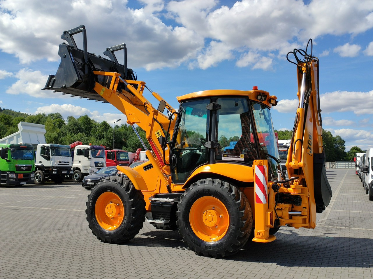 Tractopelle JCB 4CX Równe Koła Powershift Po Pełnym Tulejowaniu