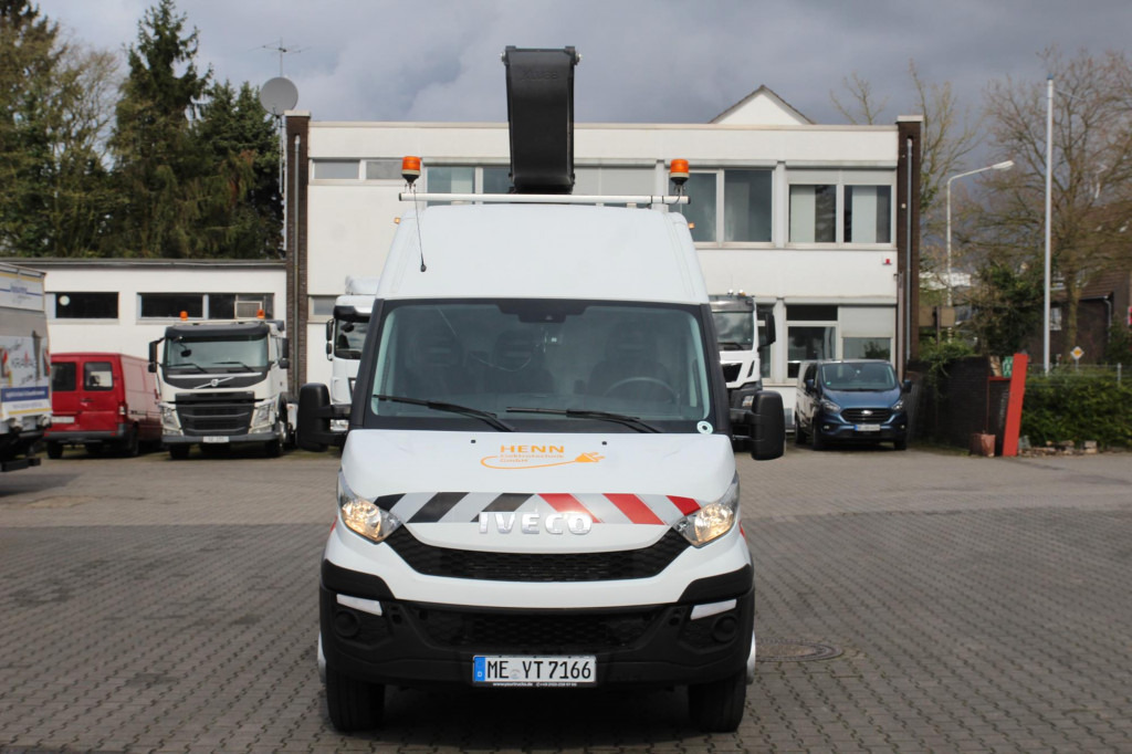 Iveco Daily 70-150  KLUBBK42P 14,8 m 2 Pers.Korb  835 h en leasing occasion Iveco Daily 70-150  KLUBBK42P 14,8 m 2 Pers.Korb  835 h