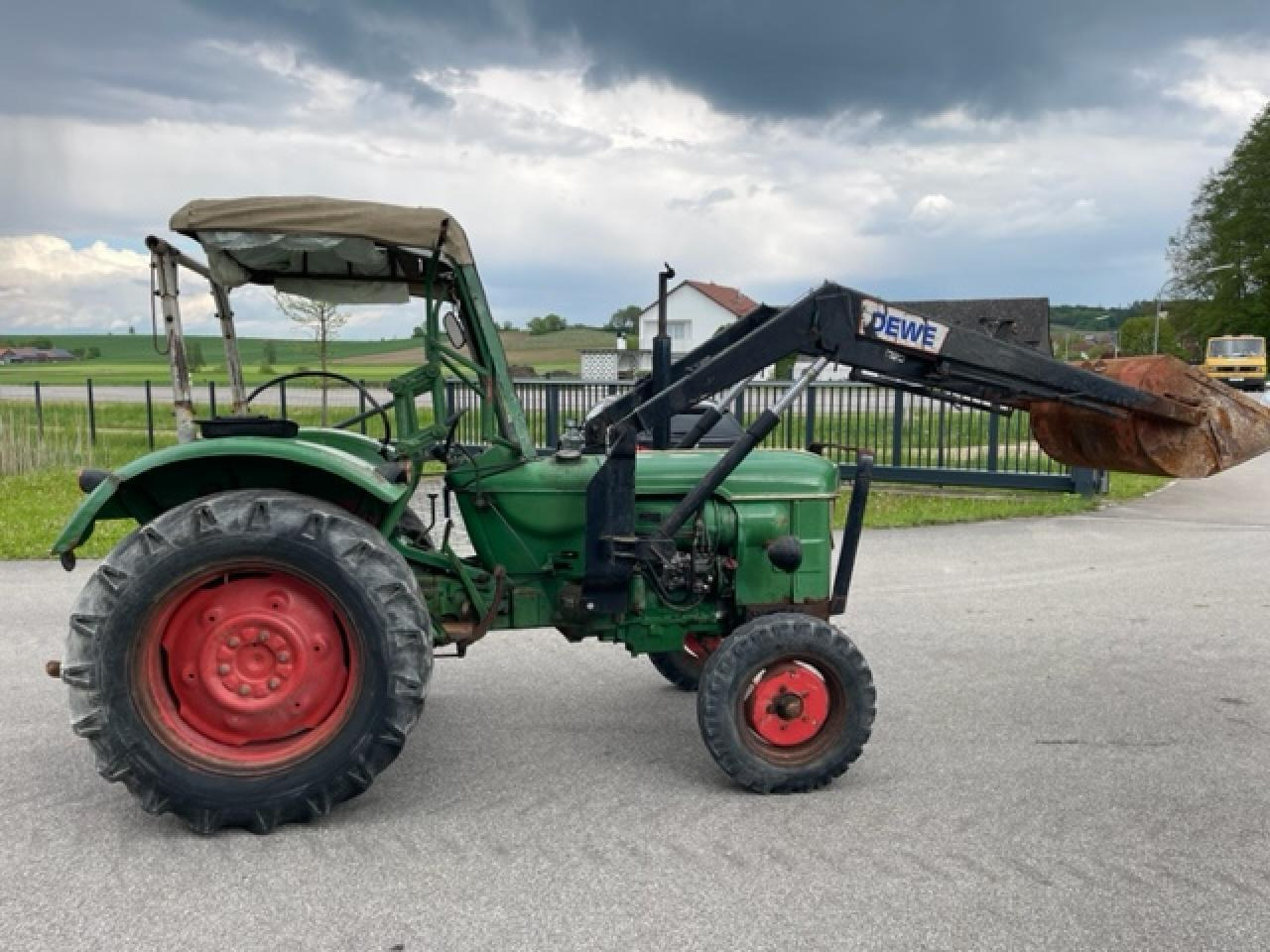 Tracteur agricole Deutz-Fahr D 4005 Frontlader Kleintraktor Deutz