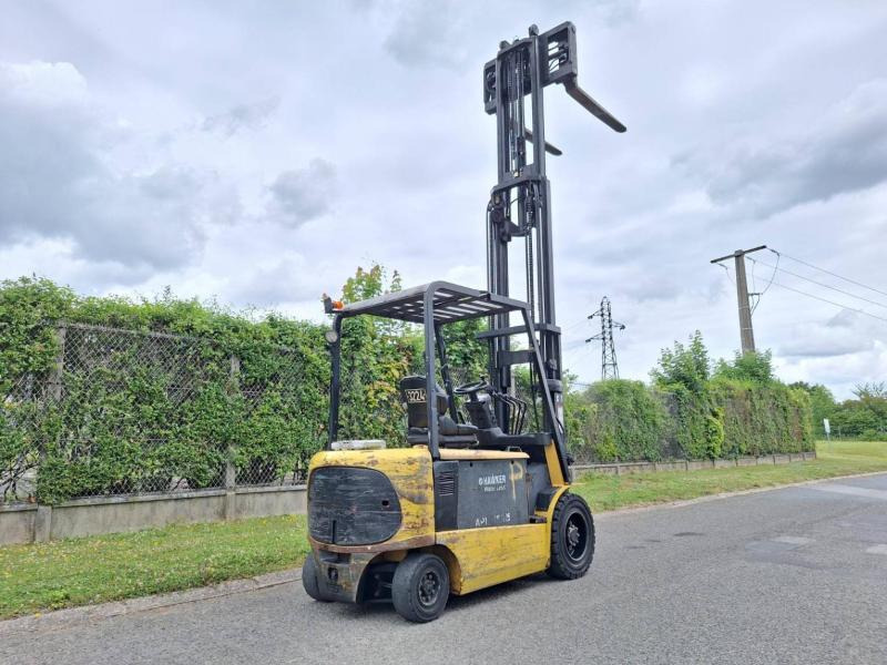 Chariot élévateur électrique Caterpillar EP30K