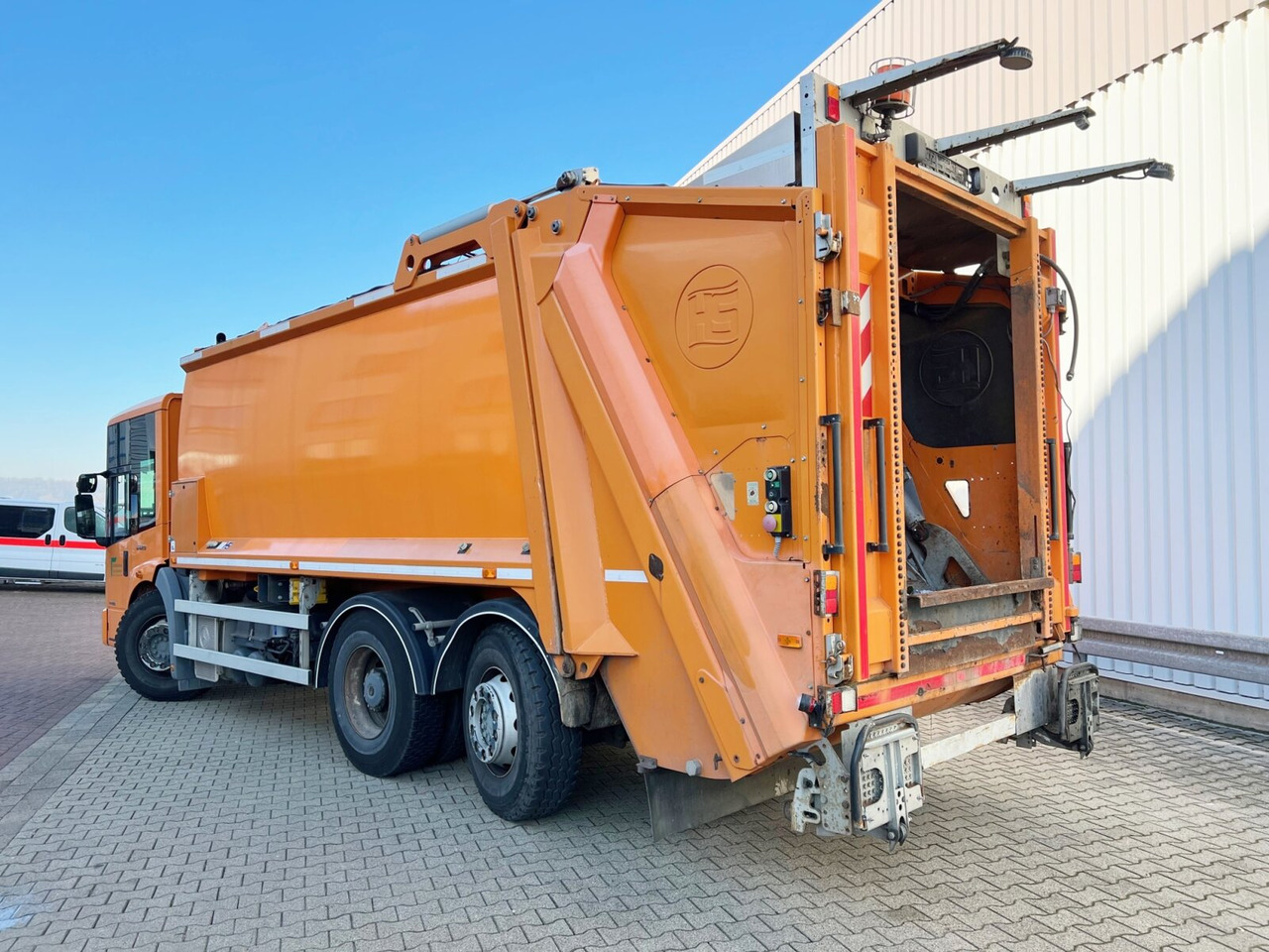 Benne à ordures ménagères pour transport de déchets Mercedes-Benz Econic 2629 LL 6x2/4 NLA Econic 2629 LL 6x2/4 NLA, EEV, Lenkachse, HS Schörling