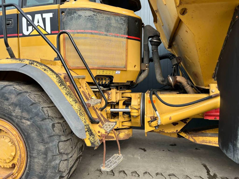 Tombereau articulé Cat 730