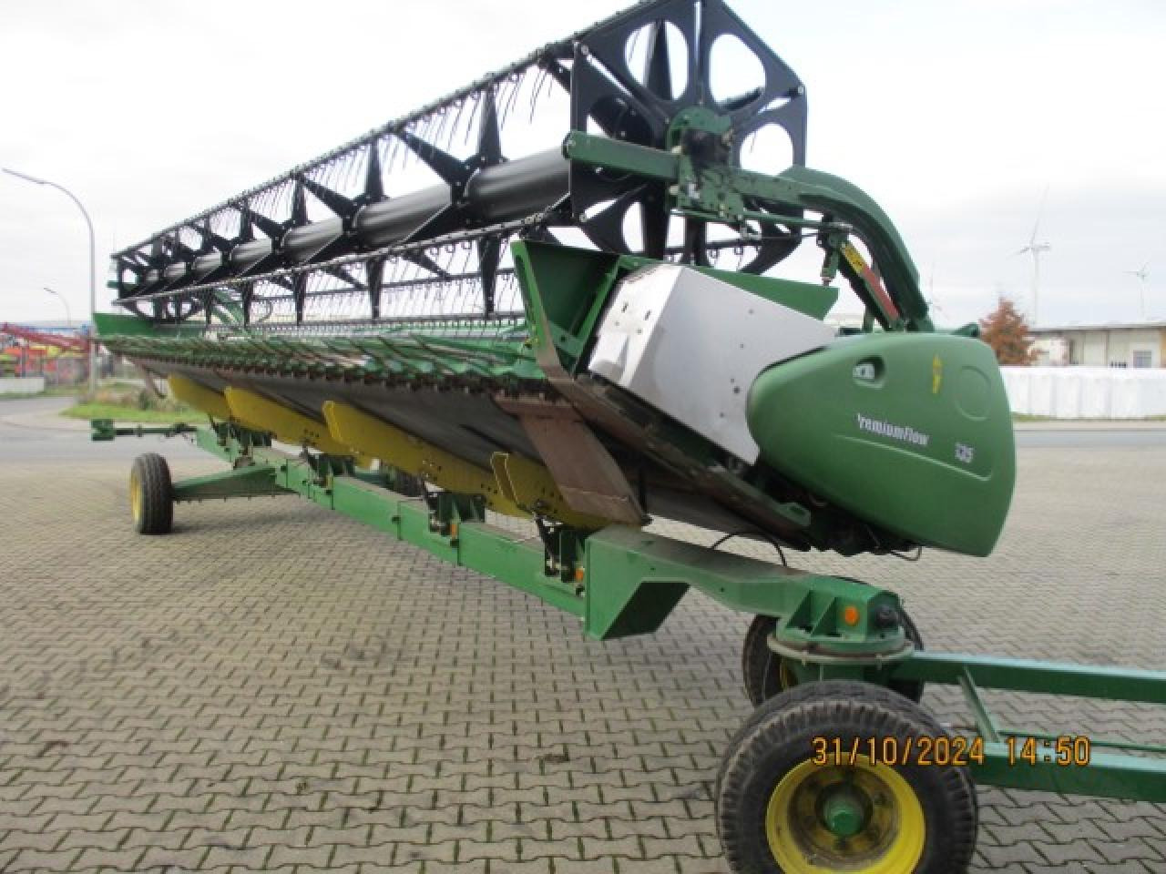 Moissonneuse-batteuse John Deere s680I