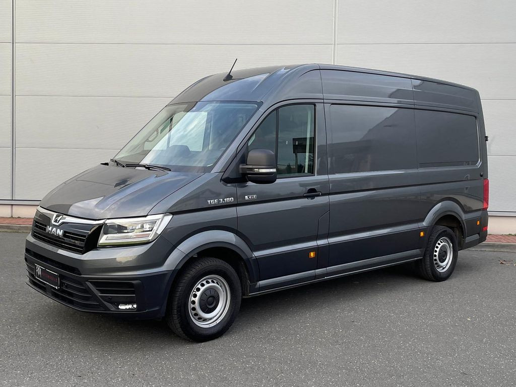 Fourgon utilitaire MAN TGE 3.180 L3H3 Kasten 4x4 AUTOM DIFF AHK ACC