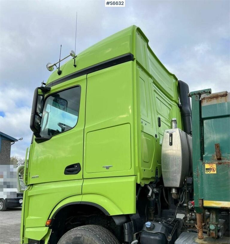 Camion benne Mercedes-Benz Arocs Gravel Truck (SEE VIDEO)