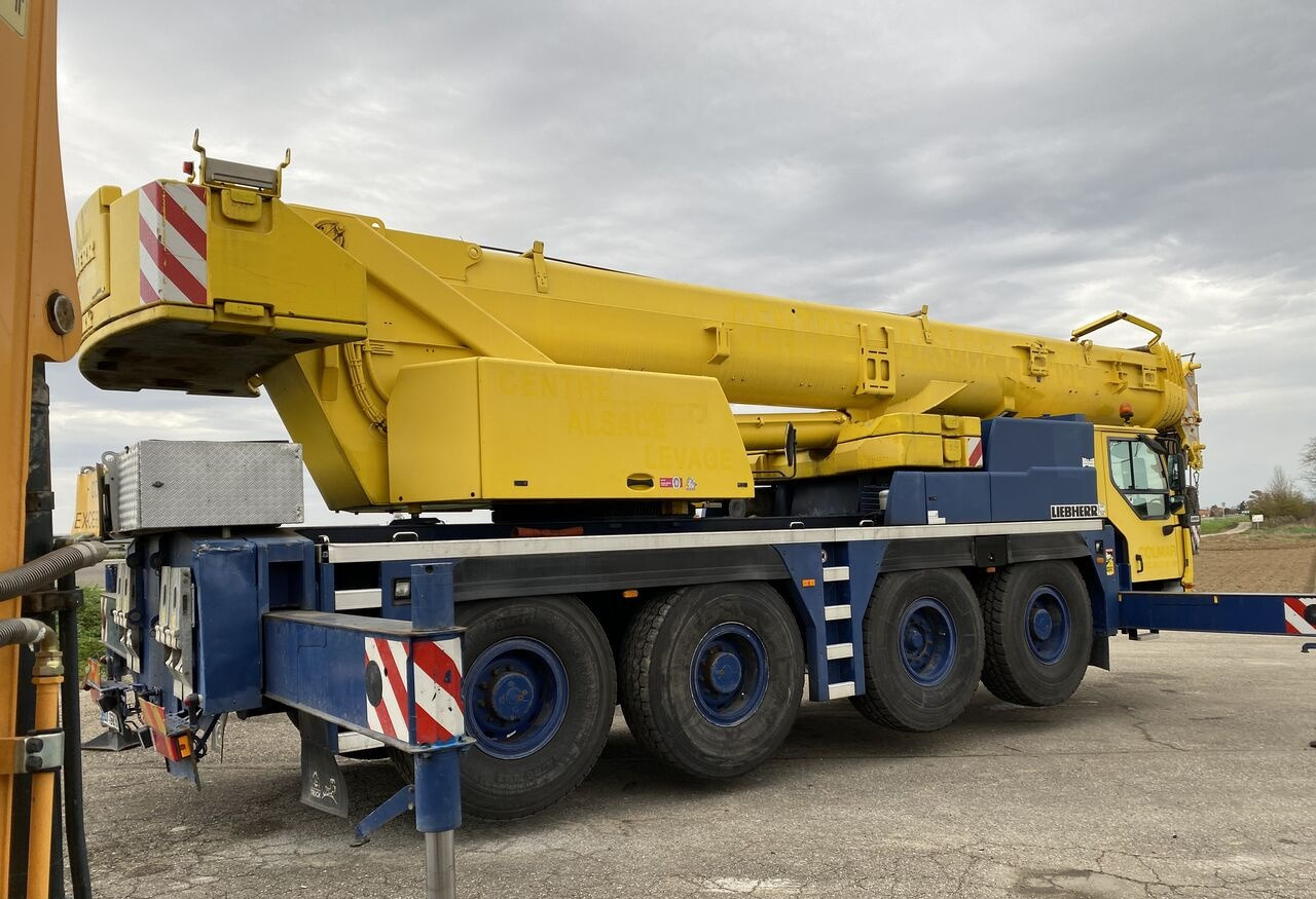 Grue mobile Liebherr LTM 1070/UTM 845