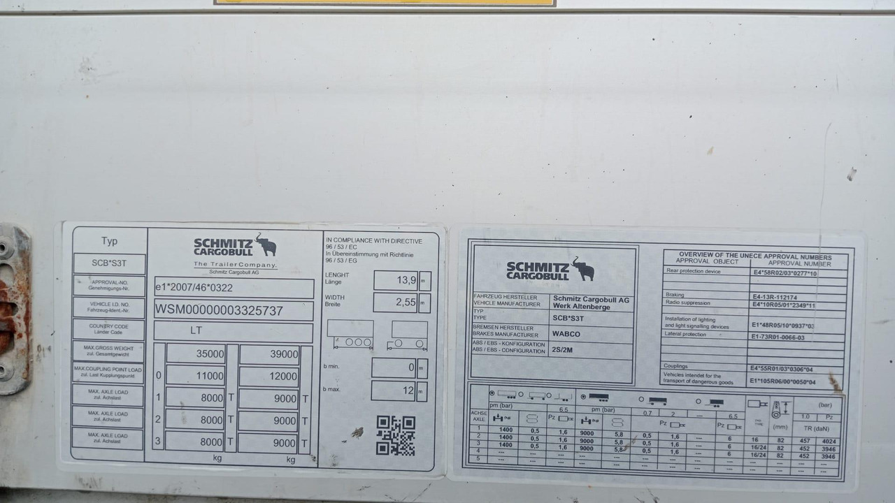 Semi-remorque rideaux coulissants Schmitz Cargobull SCS24/L Varios