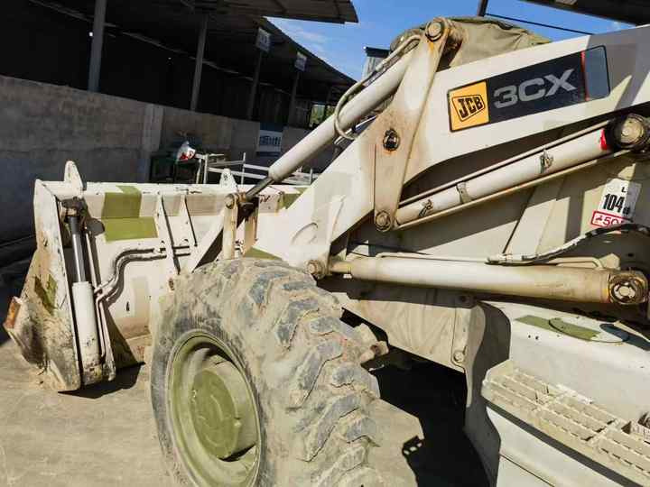 Backhoe loader JCB 3CX 4*4 tlb loader UKmade, used cheap JCB 3CX retro loader and digger en leasing occasion Backhoe loader JCB 3CX 4*4 tlb loader UKmade, used cheap JCB 3CX retro loader and digger