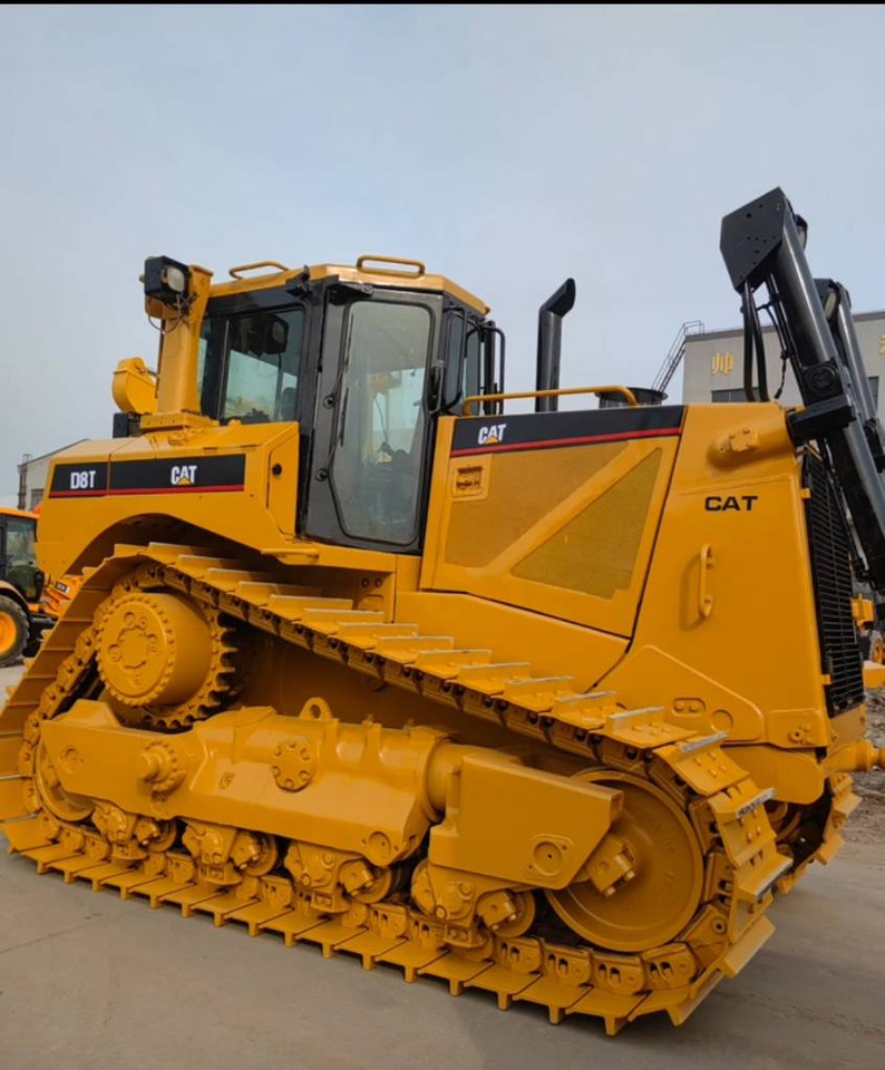 Bulldozer CAT D 8 T