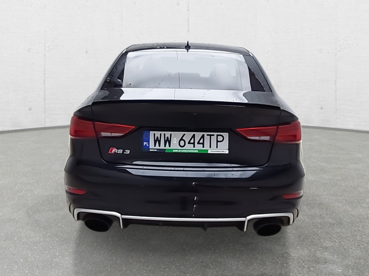 Voiture AUDI RS3 SEDAN