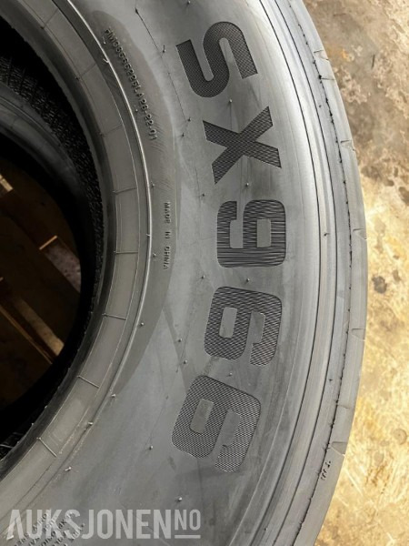 Camion 2024 Sonix lastebildekk / 8stk / 385/65R22,5