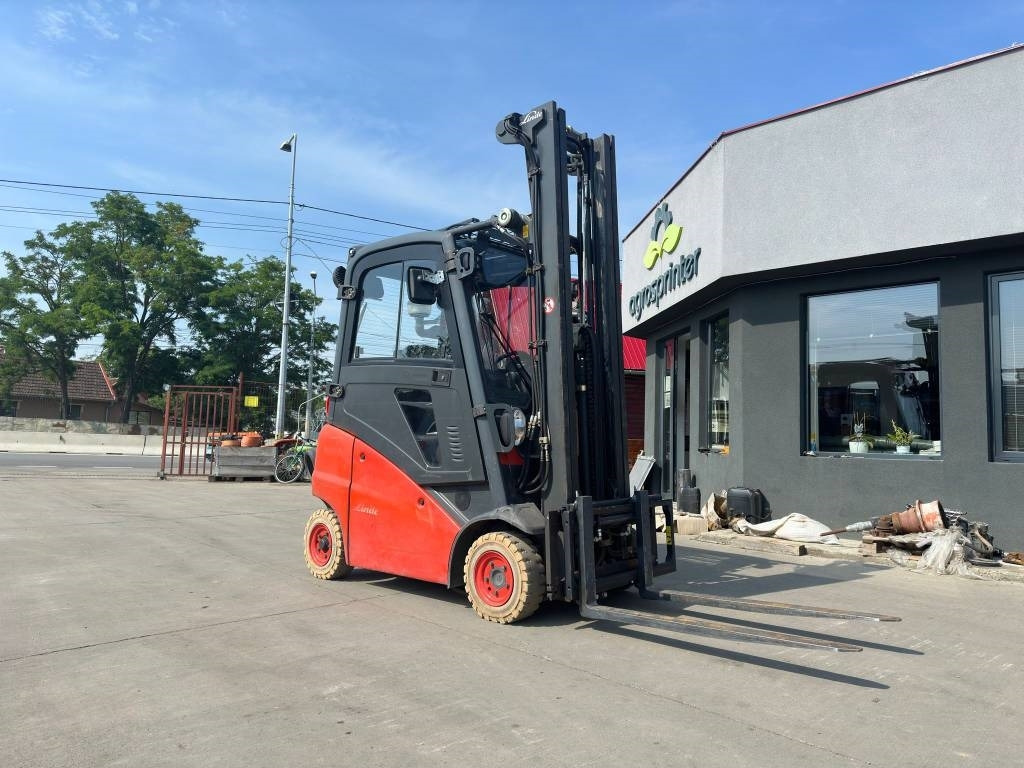 Chariot élévateur à gaz Linde H16T-01