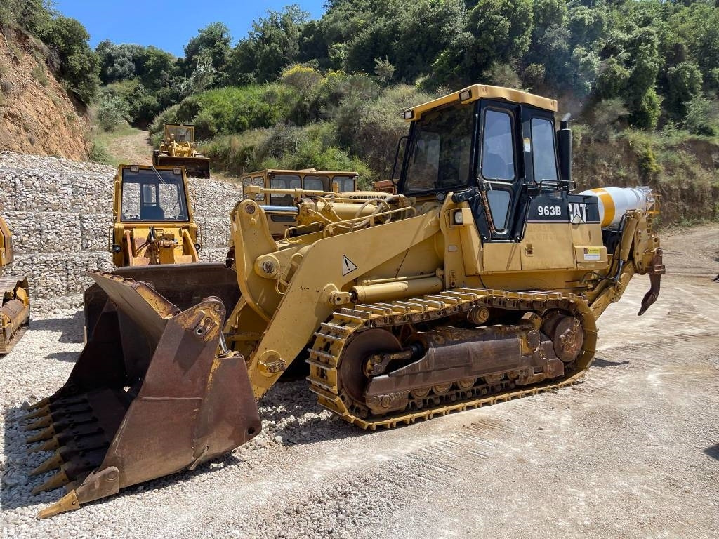 Chargeuse sur chenilles CAT 963B