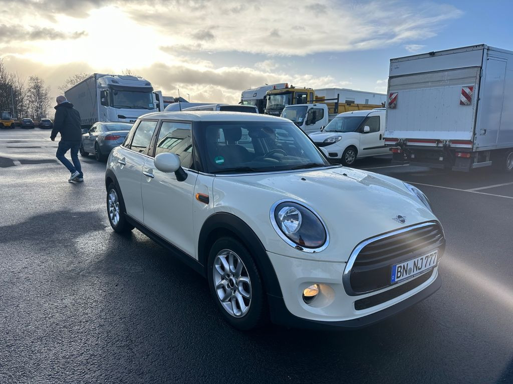 Voiture MINI Mini Cooper D*5-tür*s.gepflegt*NR*8-fach bereift
