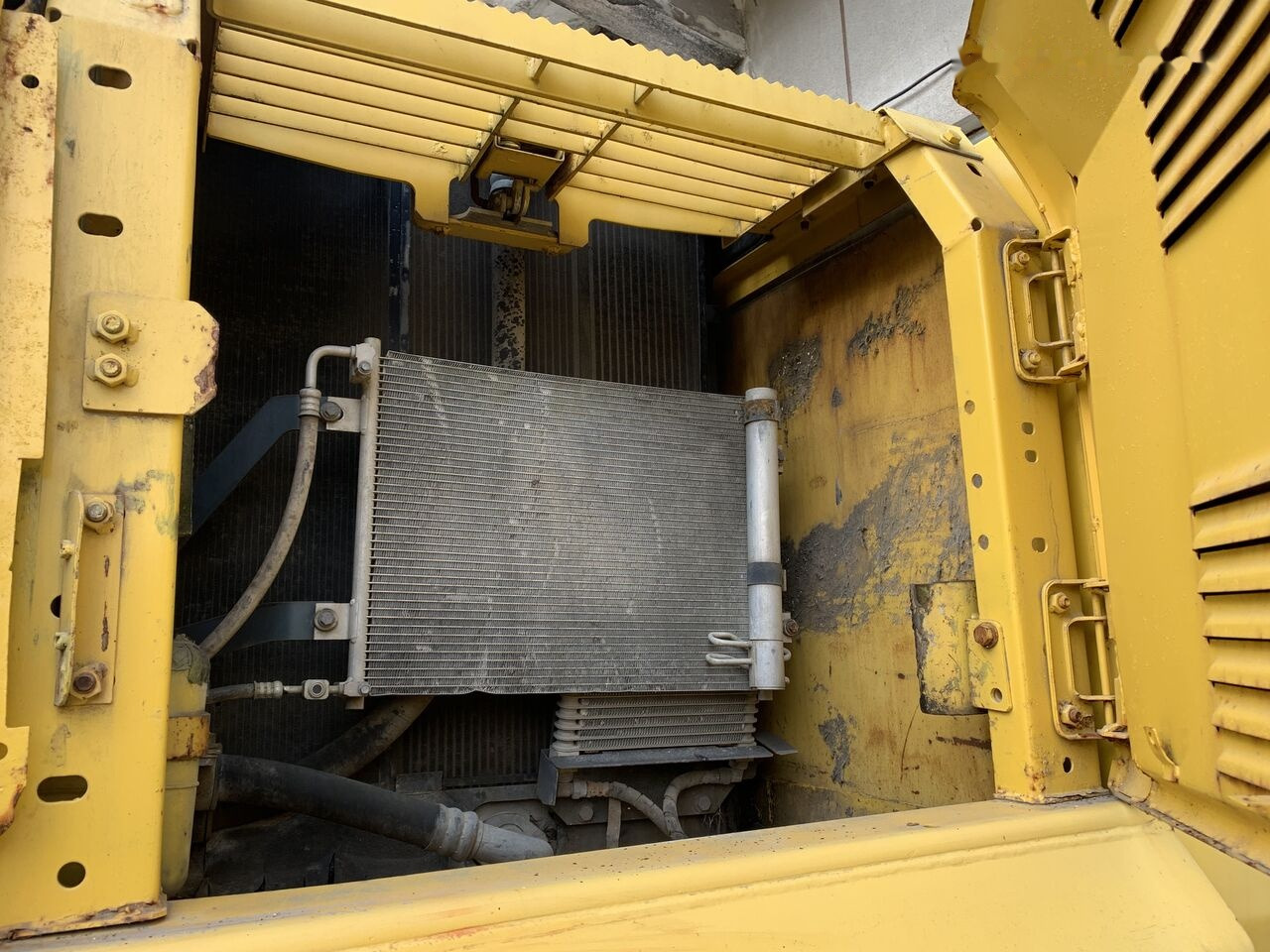 Pelle sur chenille Komatsu PC240