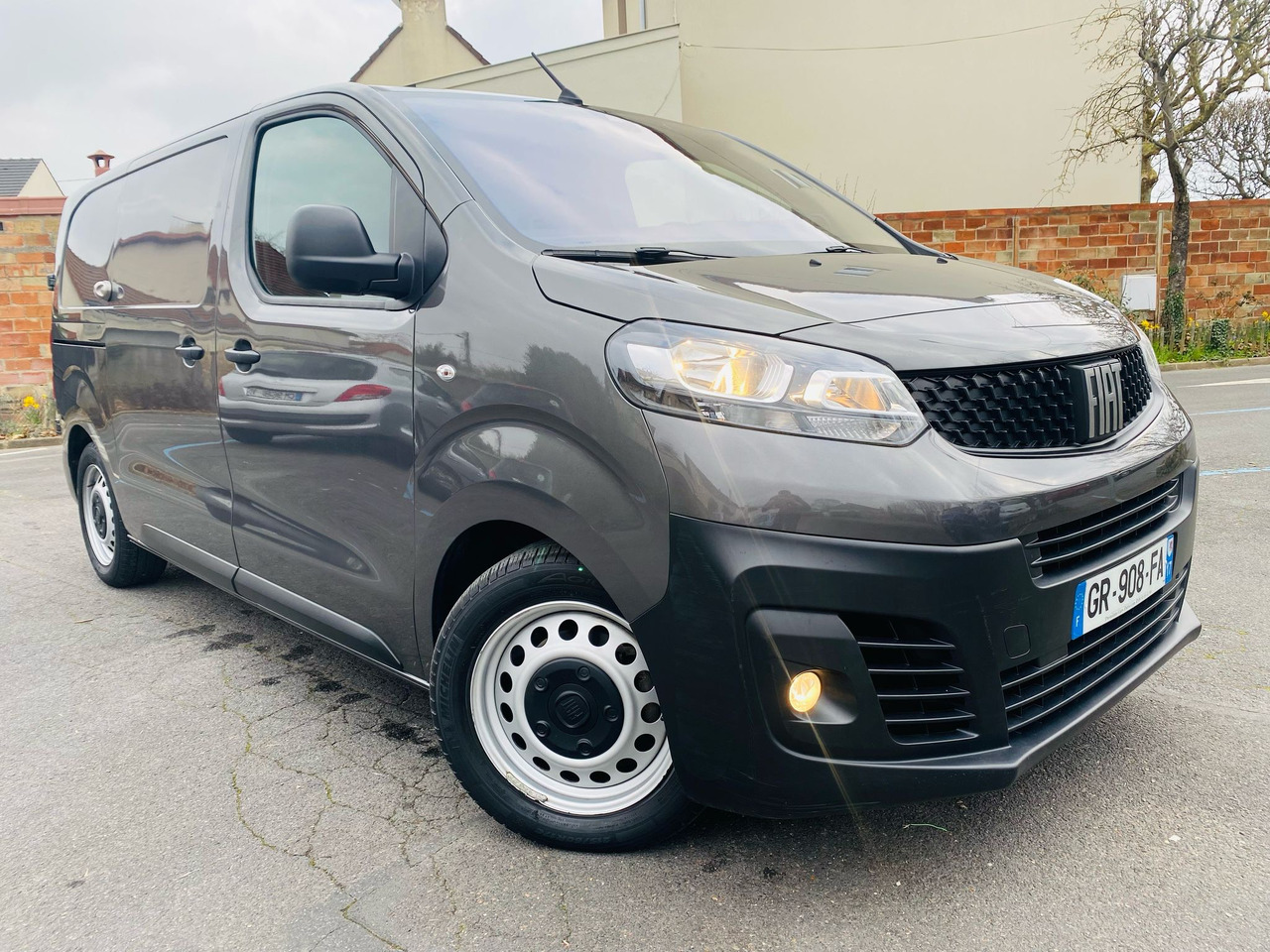 Fourgon utilitaire Fiat Scudo III - 2.0 BlueHDi 145Cv BV6 M - Pro Lounge Techno