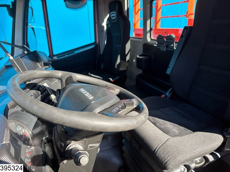 Camion plateau, Camion grue Iveco Trakker 360 6X4, EURO 6, Steel suspension, Palfinger, Remote