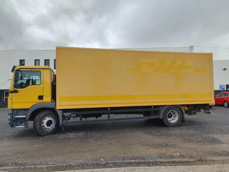 Camion fourgon MAN TGM 18.250 Euro 6 boxtruck