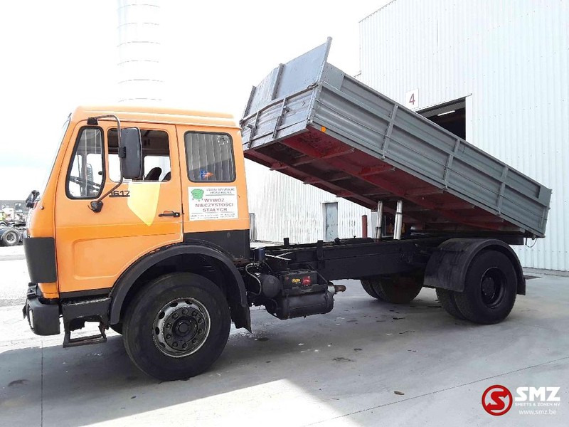 Camion benne Mercedes-Benz 1617