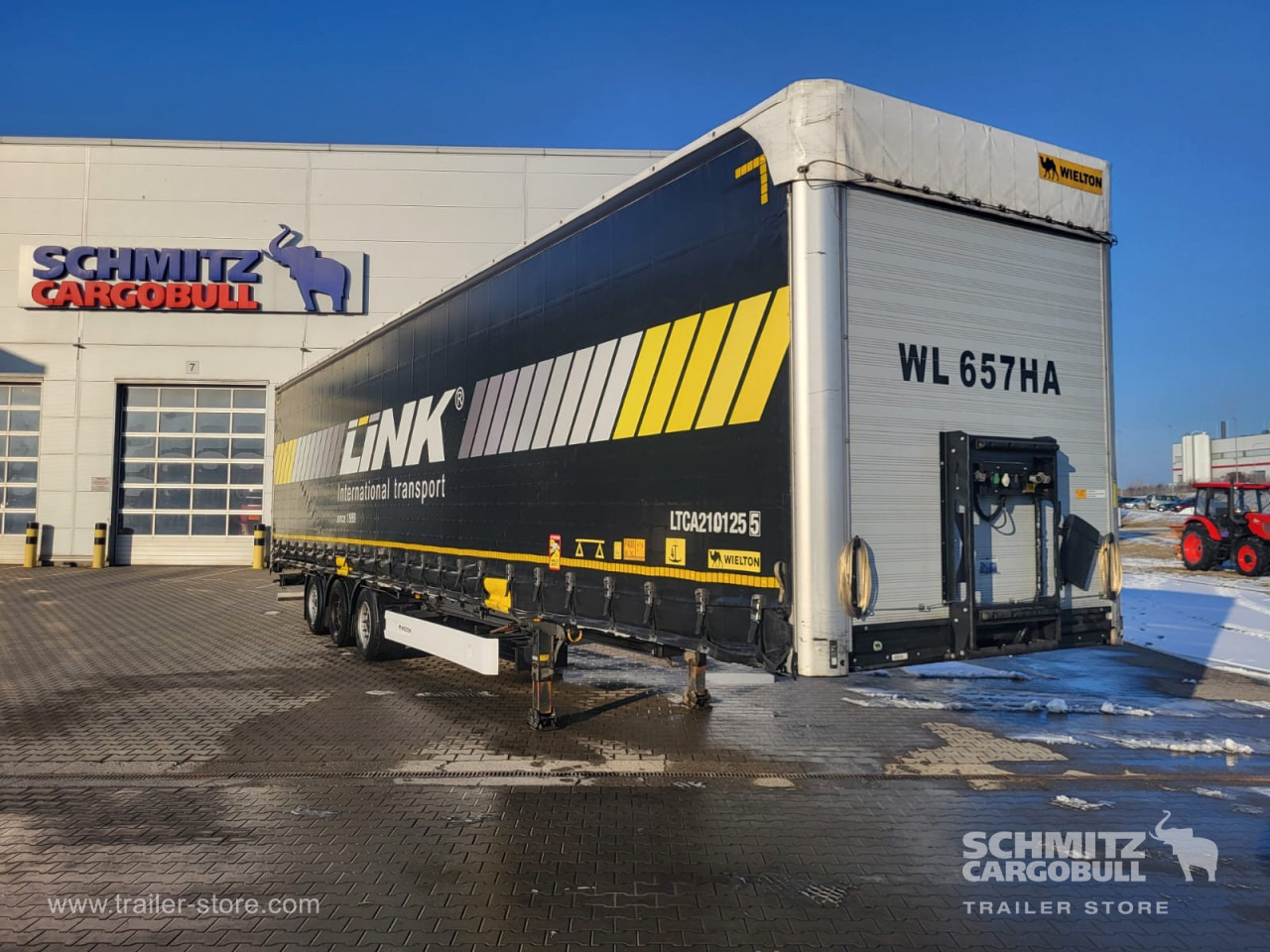 Semi-remorque rideaux coulissants WIELTON Curtainsider Mega