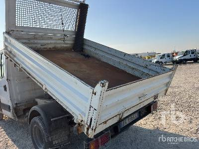 Camion plateau IVECO DAILY 35C13 Crew Cab