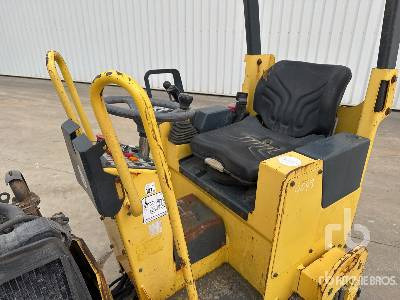 Rouleau compresseur BOMAG BW100 Compacteur Vibrant Tandem