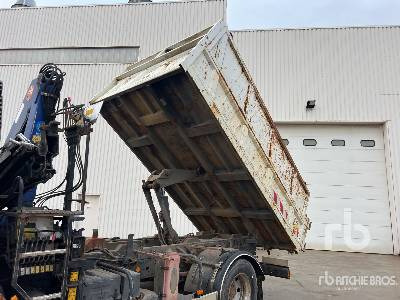 Camion benne, Camion grue IVECO EURO CARGO Camion Benne Avec Grue