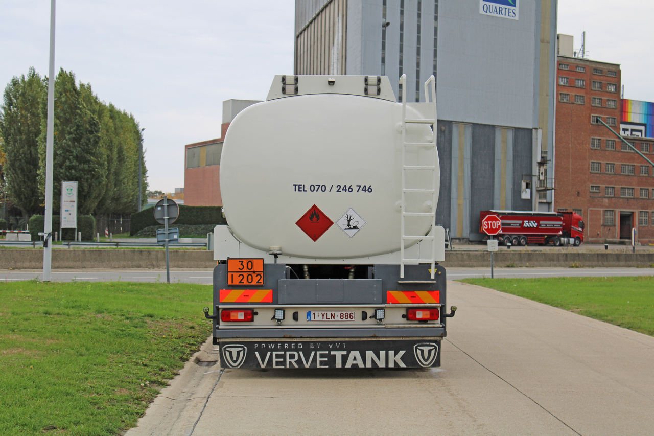 Camion citerne Volvo FM