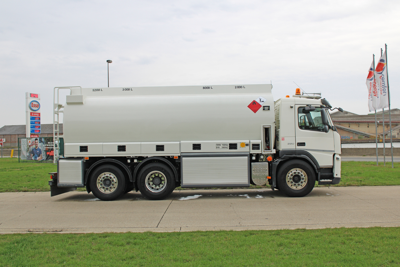 Camion citerne Volvo FM