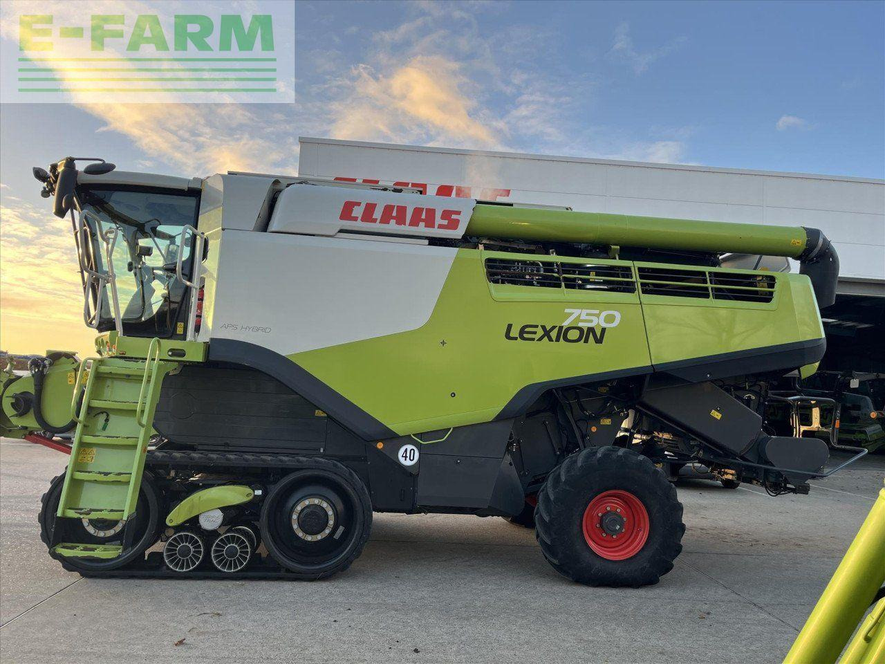 Moissonneuse-batteuse CLAAS LEXION 750TT