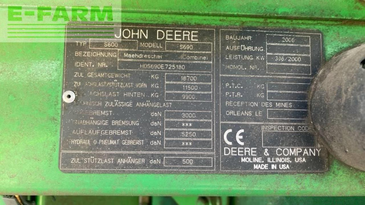 Moissonneuse-batteuse John Deere s690i