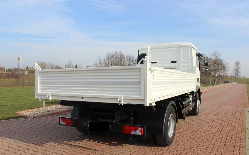 Camion benne MAN TGM 12 250 EURO 6 BLOKADA MOSTU