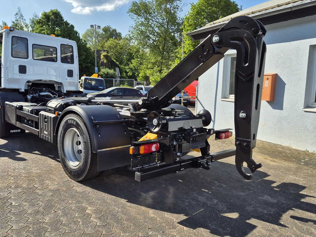 Camion ampliroll neuf IVECO Euro Cargo 180E32 4x2 Abrollkipper  NEU