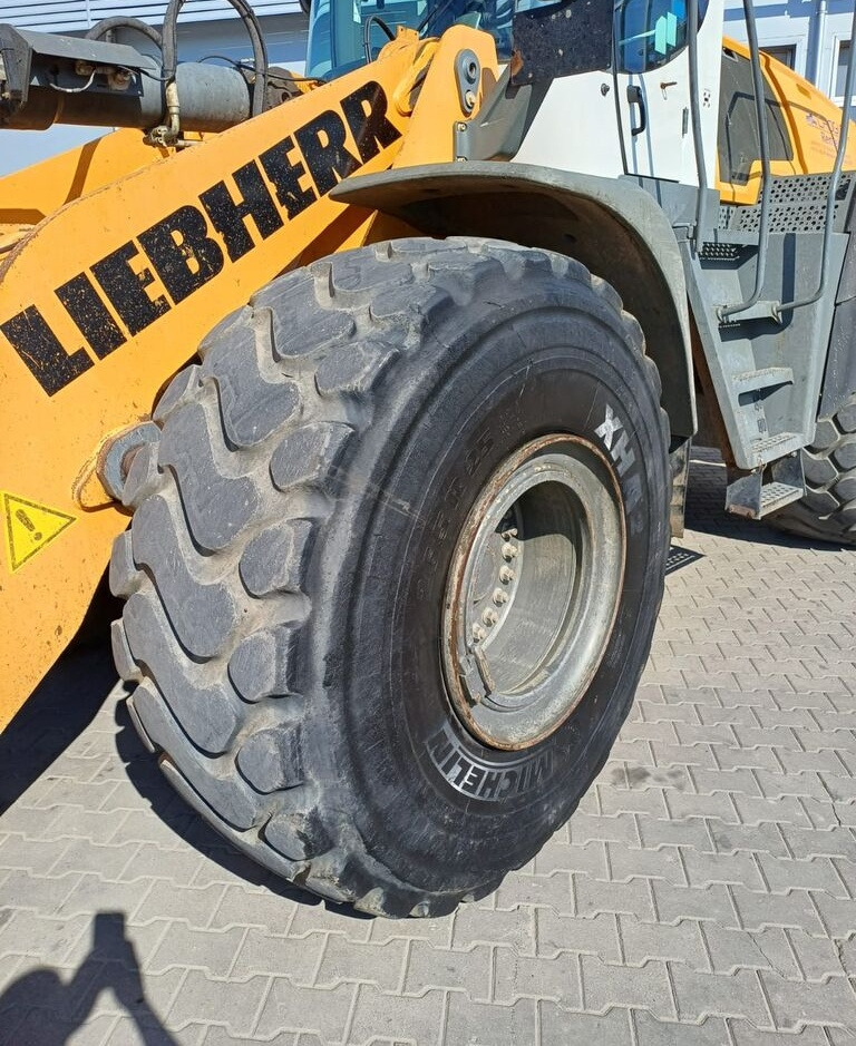 Chargeuse sur pneus Liebherr L 566