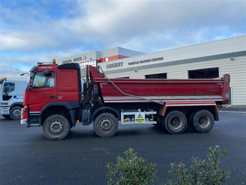 Camion benne 2016 Volvo FMX11 410 8×4 Tipper