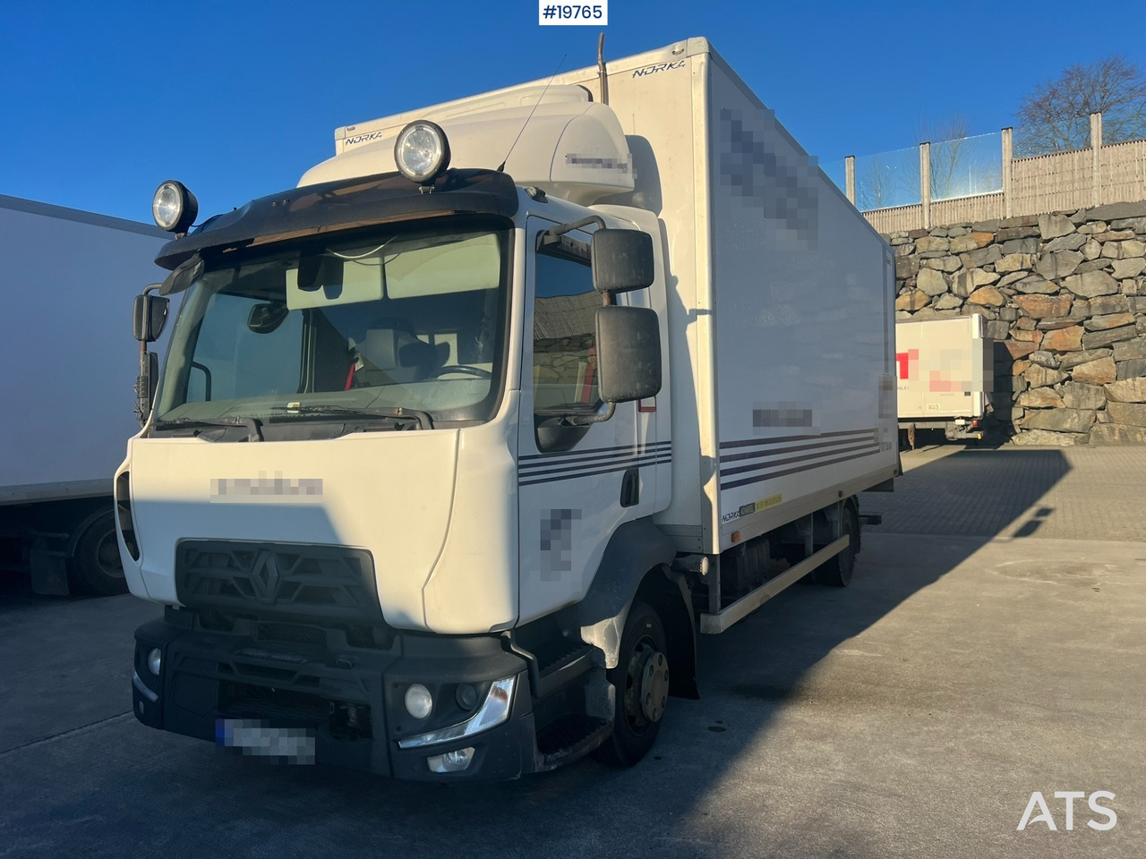 Camion fourgon Renault D7.5