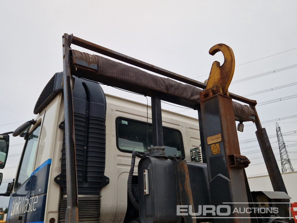 Camion ampliroll 2014 Volvo FMX