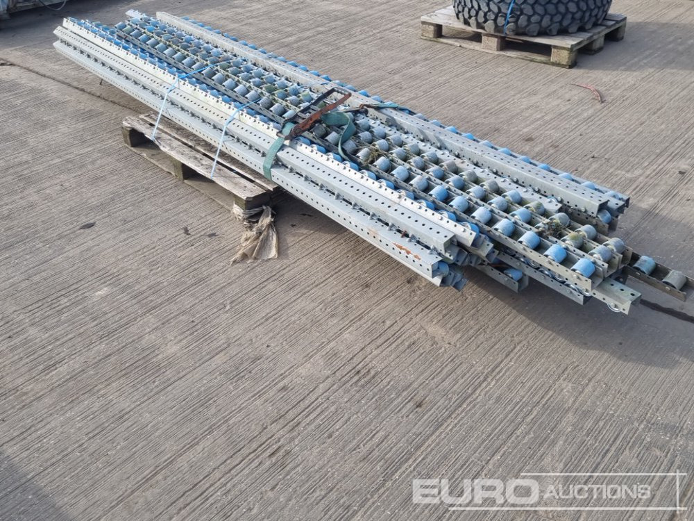 Matériel de chantier Pallet of Conveyor Roller Trays